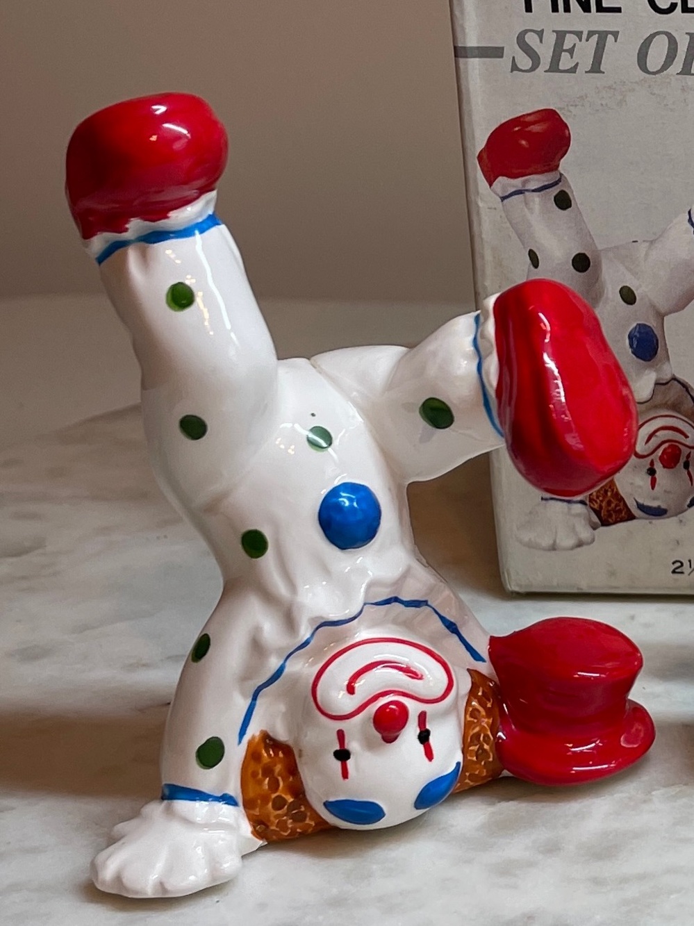 Vintage K-Mart Set of 3 Ceramic Clown Holiday Figurines - NIB - Picture 11 of 12